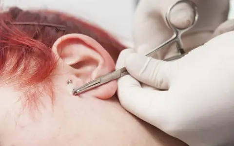 Gdzie najbardziej boli kolczyk? Odkryj najboleśniejsze miejsca na piercing