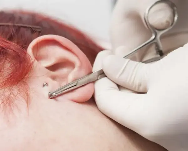 Gdzie najbardziej boli kolczyk? Odkryj najboleśniejsze miejsca na piercing